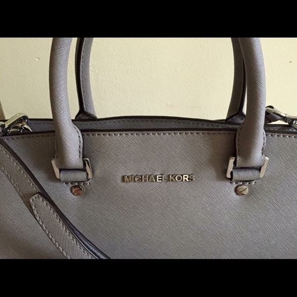 Michael Kors LG Selma Zip Top Satchel Pearl Grey - Picture 3 of 8